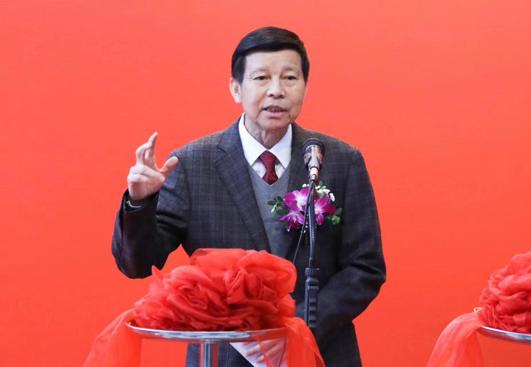 罗殿龙在开幕式上致答谢辞