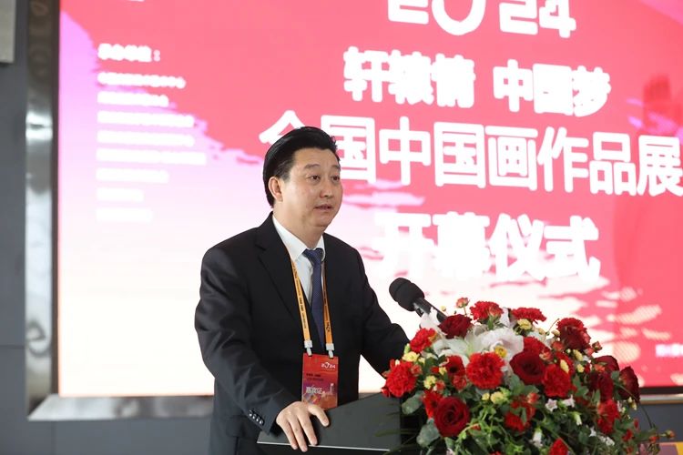 郑州市政协党组成员、副主席石大东致辞