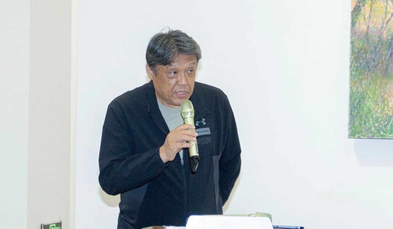 陕西省写意油画研究会会长张楠先生致辞并宣布展览正式开幕