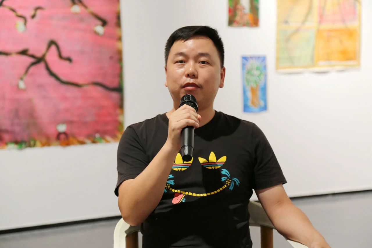 湖南花垣县美术馆馆长彭方山